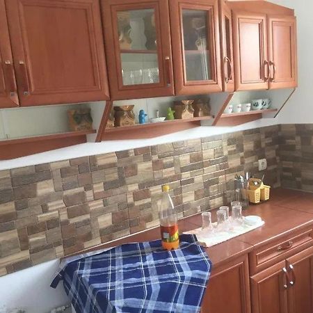 Апартаменты Apartament Marian Оршова Экстерьер фото